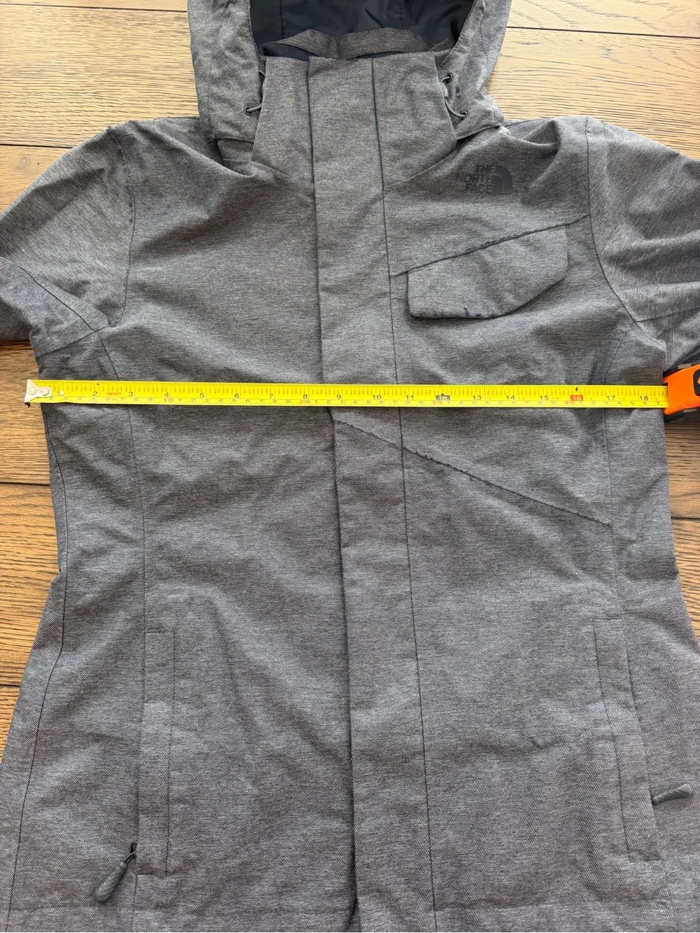 The North Face women’s Hooded Gray Shell Jacket size small